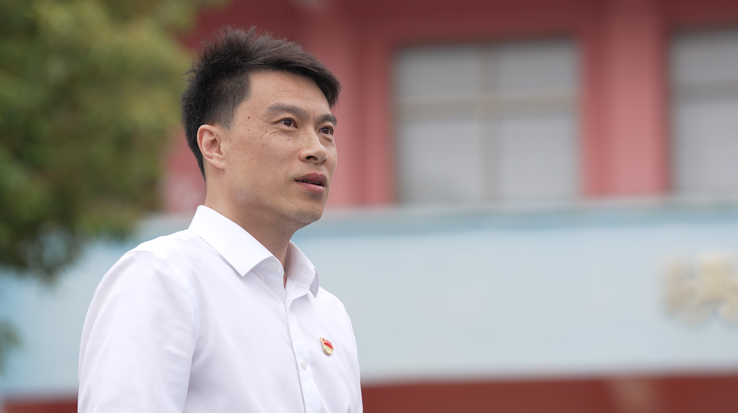 “陪练校长”谢亮：让排球“发光”丨对话·最美教师