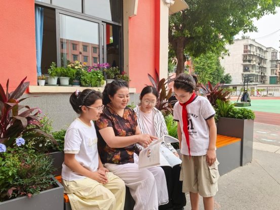 广汉市第二小学:暖心关爱各族学子成长