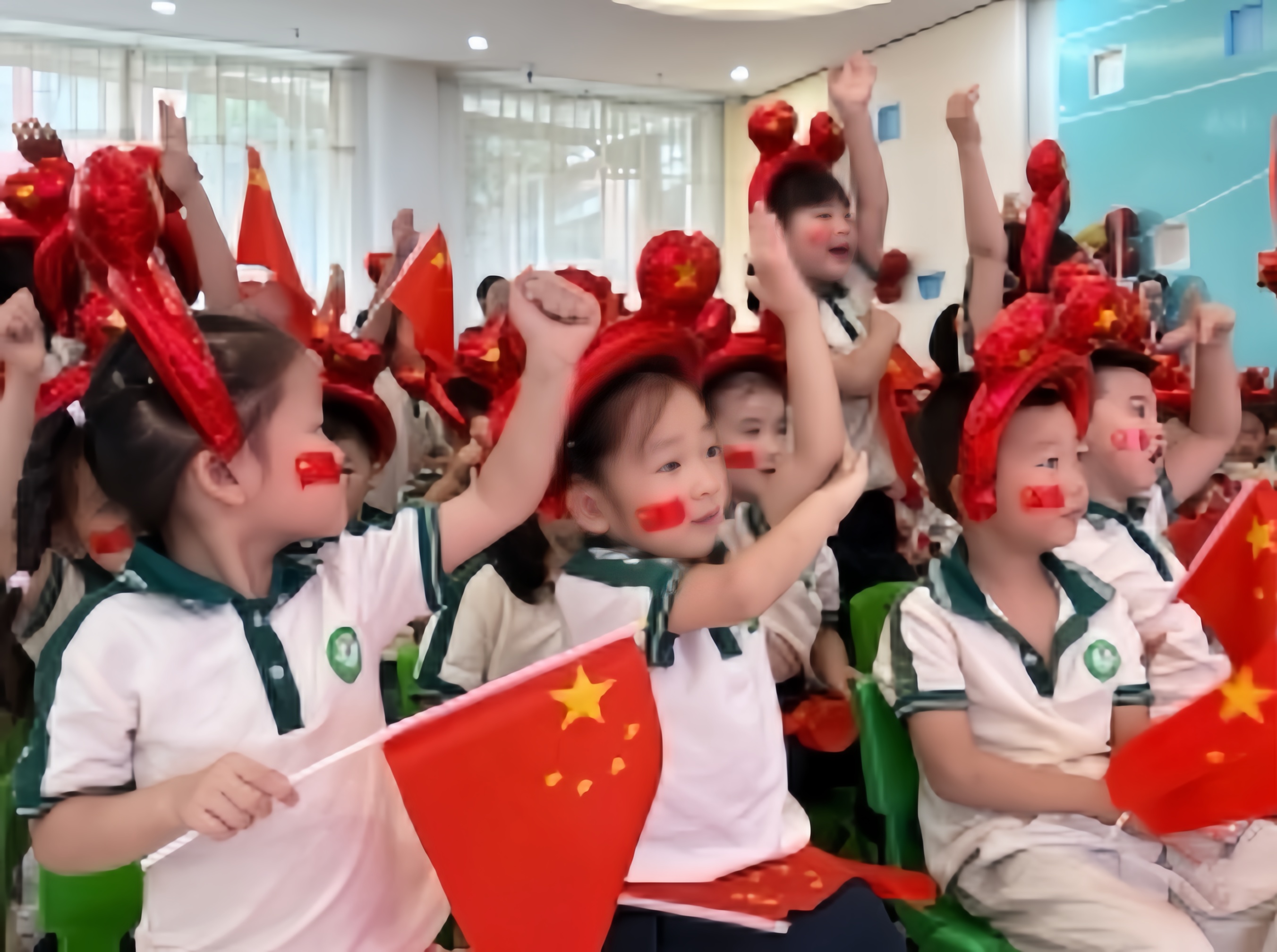 南江县示范幼儿园:童心迎国庆 歌声颂华诞