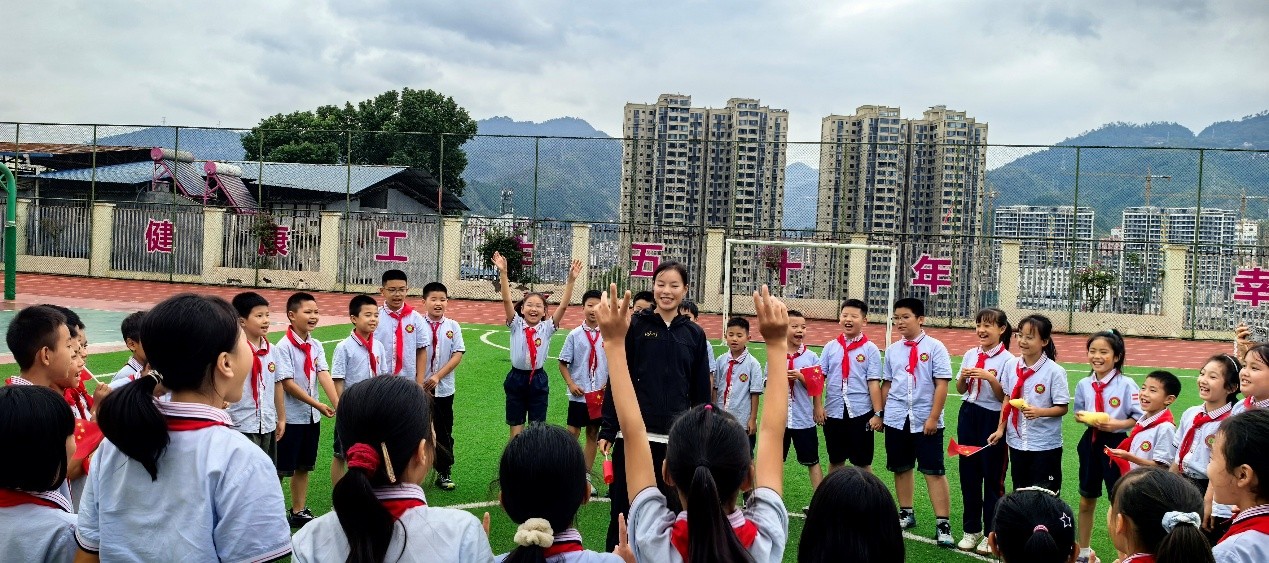 古蔺县第三小学校：聘请体育副校长 为健康第一注入新动能