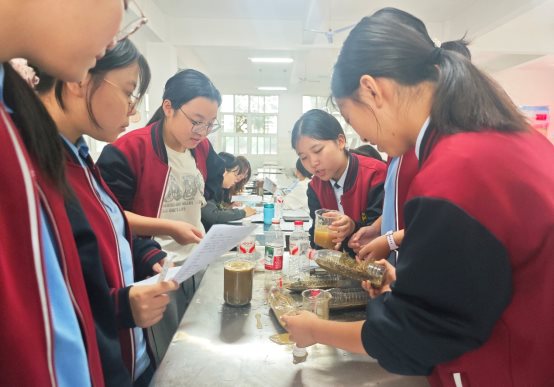 德阳市开展“培养学生地理实践力”初中地理县际联合教研活动