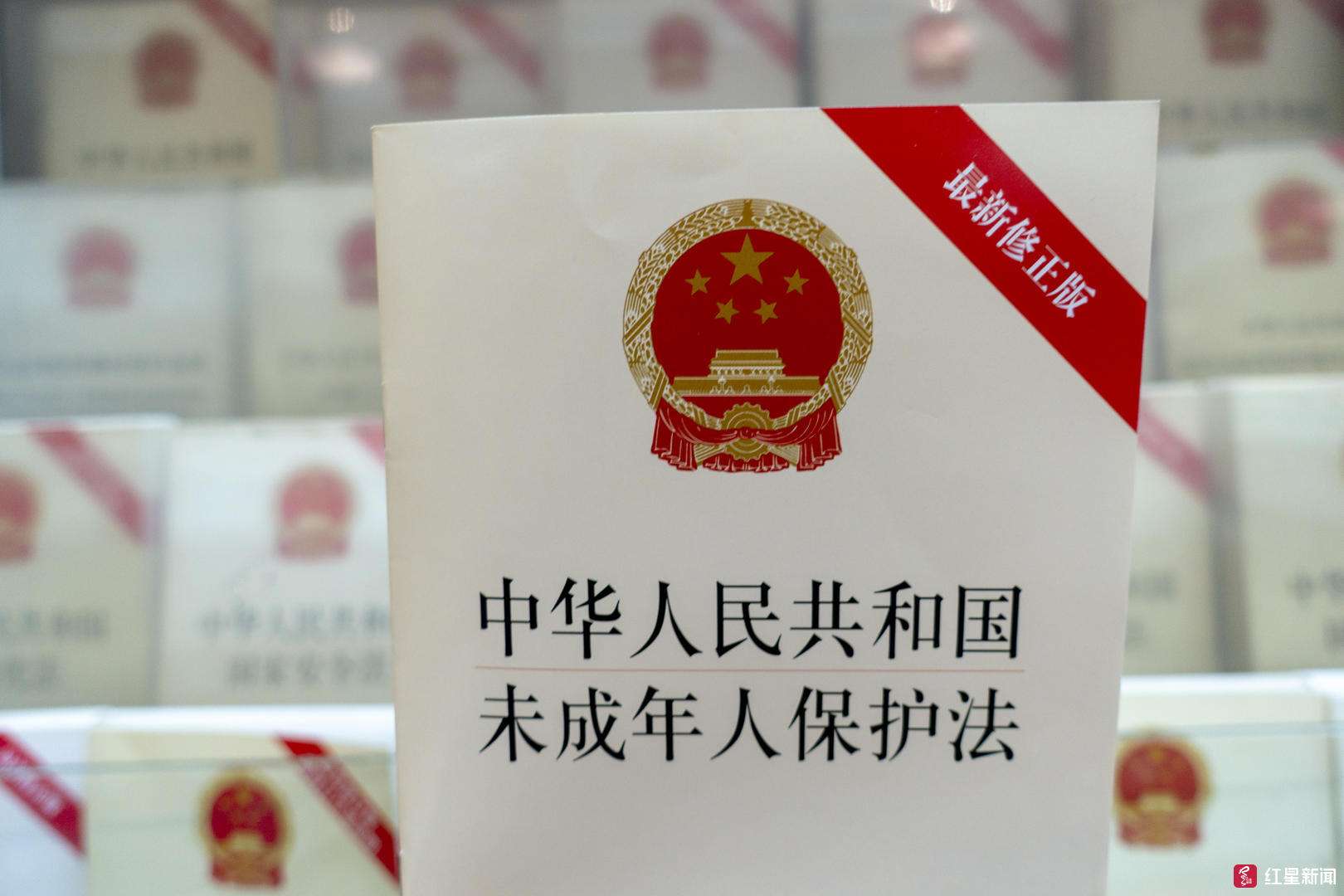 《强制报告制度》实施,《未成年人保护法》修订——以“法”之名,呵护“少年的你”