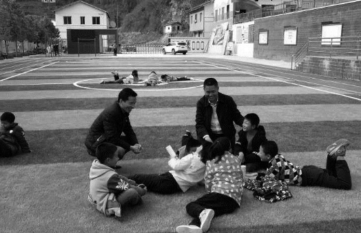 66人学校开学新增27名学生——鱼洞小学的“逆袭”