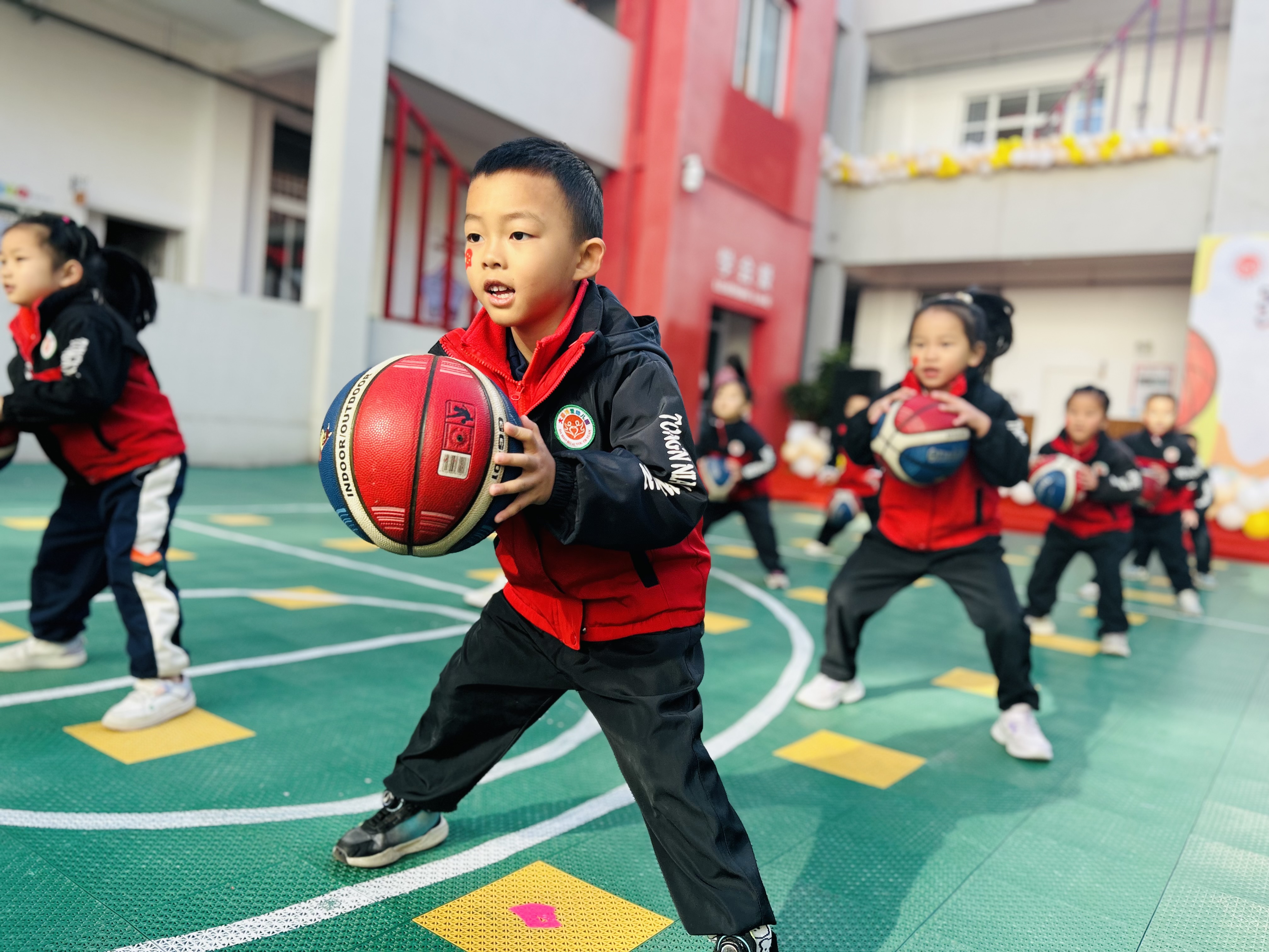 广元市朝天区大豪博爱幼儿园举办“玩转篮球  运动童行”篮球运动会