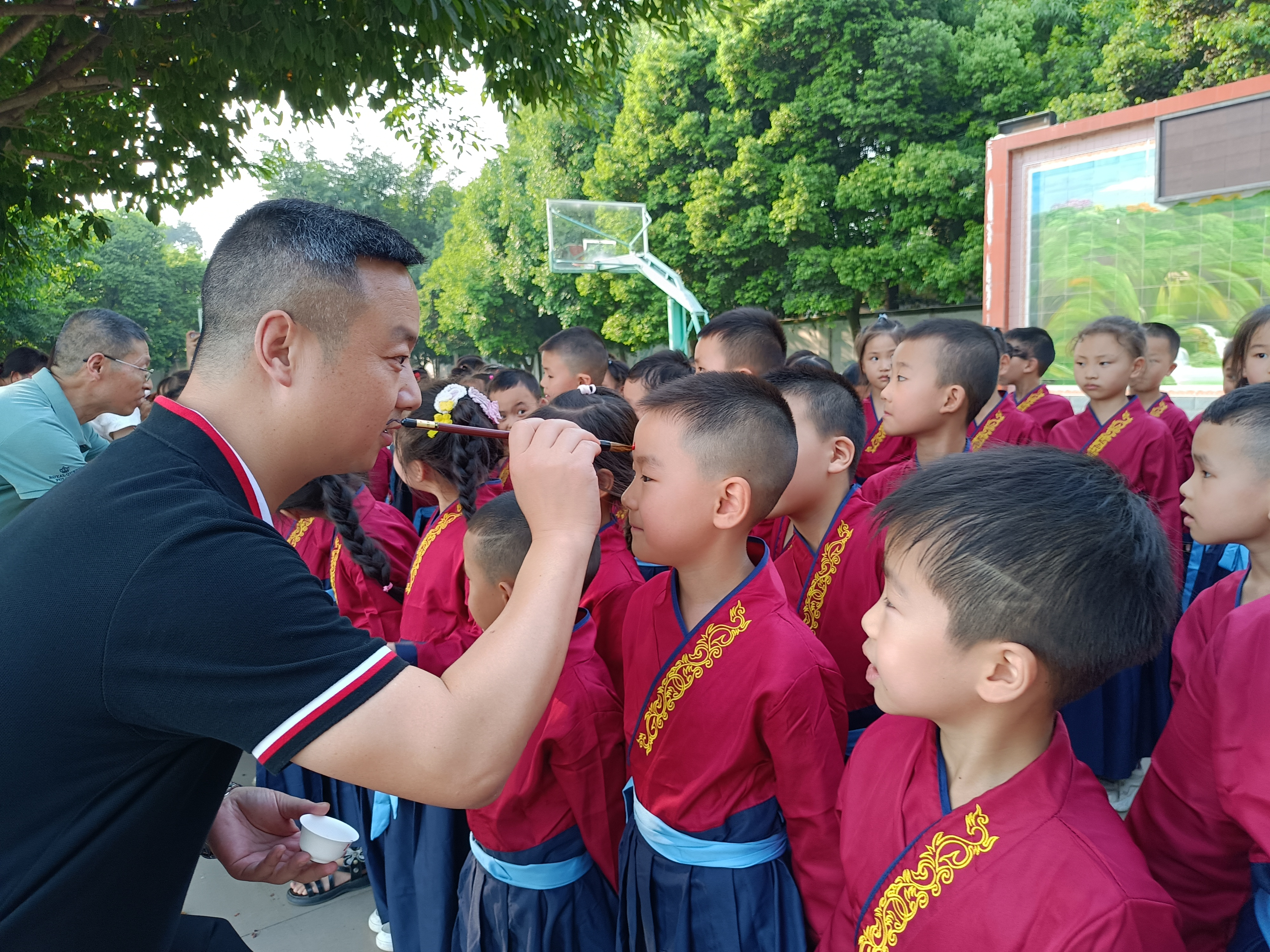 广汉市金鱼第一小学:家校共育赋能“花朵”绽放