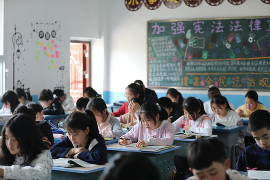 珙县教体局：借力教学视导，提升教育质量