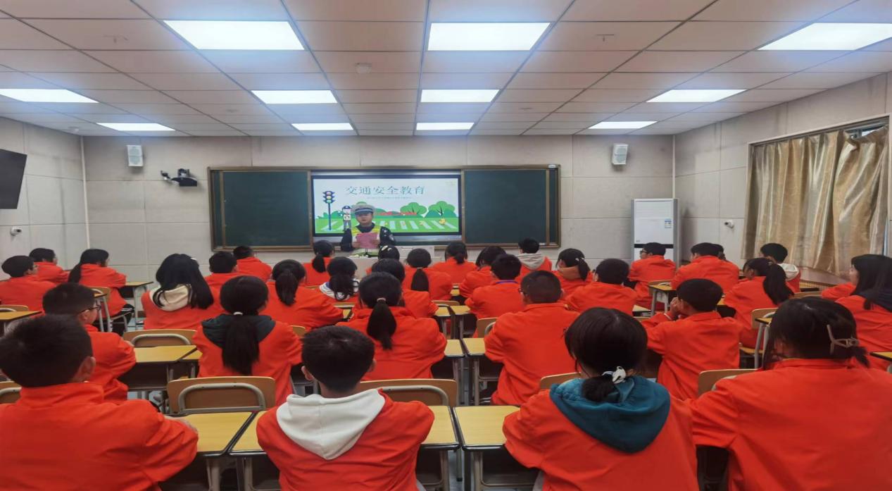 夹江二中举办交通安全教育主题日活动