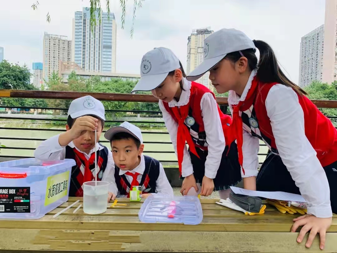 成都市龙江路小学发布“小学环境教育课程”