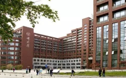 中央全面深化改革委员会第二次会议 清理规范高校所属企业 促进高校集中精力办学