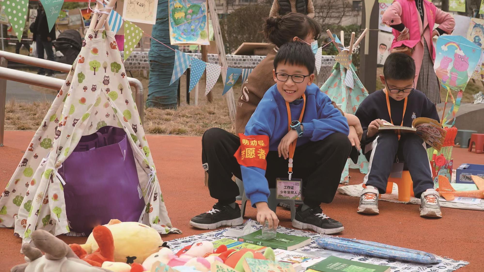 少年策展人自主策划公共艺术展—— 成长，在尝试和体验中悄然发生