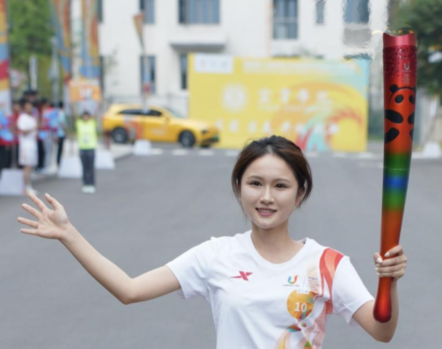 我是大运火炬手 | 万艾琳:要像传递大运火炬一样传承“川农大精神”