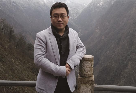“永远年轻永远热泪盈眶” ——记电子科技大学成都学院辅导员卓飞