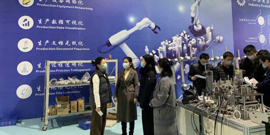 成都市技师学院服务企业解决口罩自动化生产瓶颈
