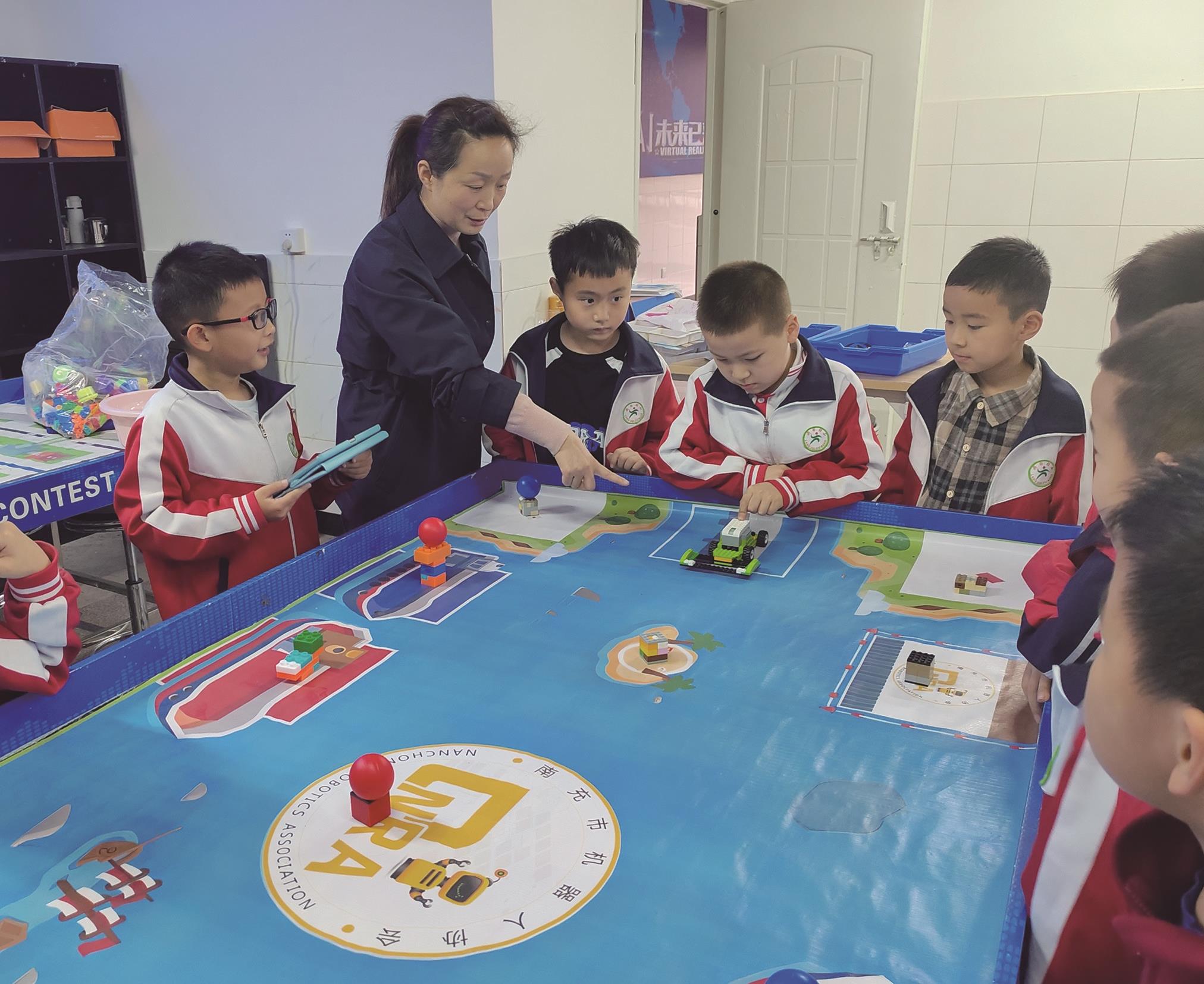 阆中市:助孩子在探寻科学的路上走得更远