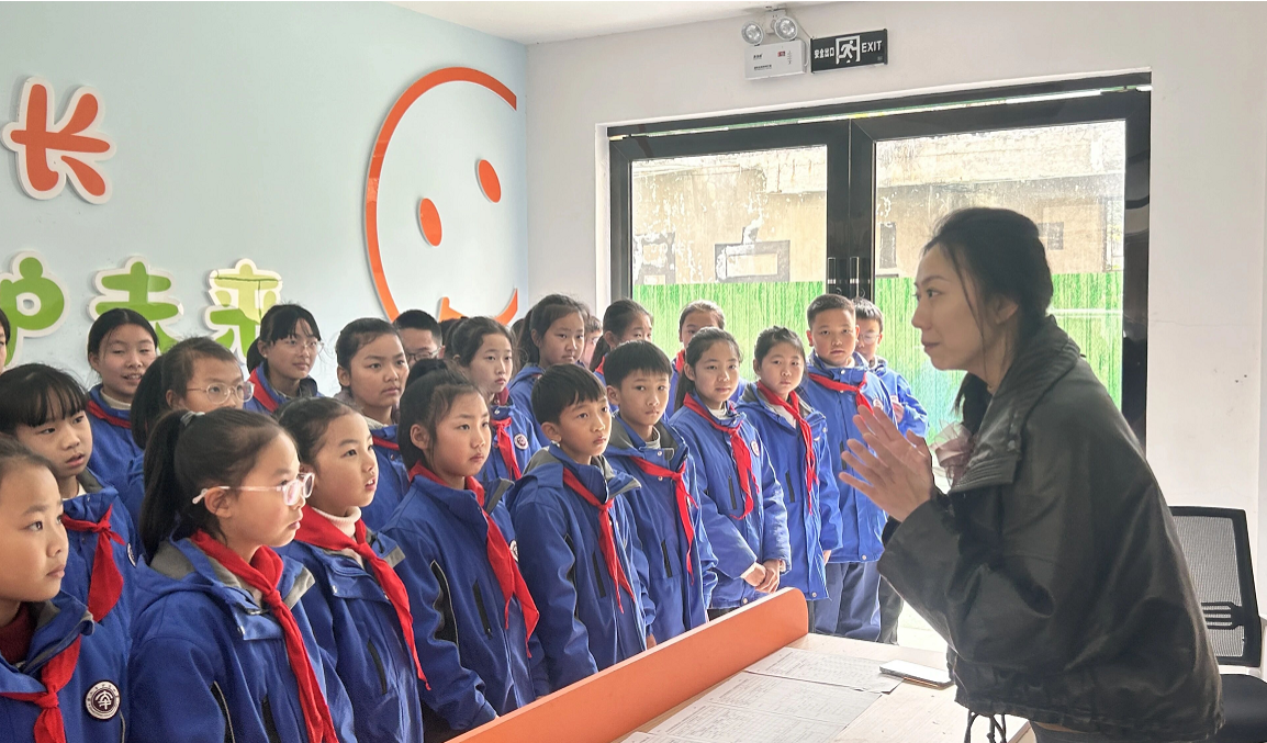 乐山市沙湾小学:宪法润童心 法治护成长