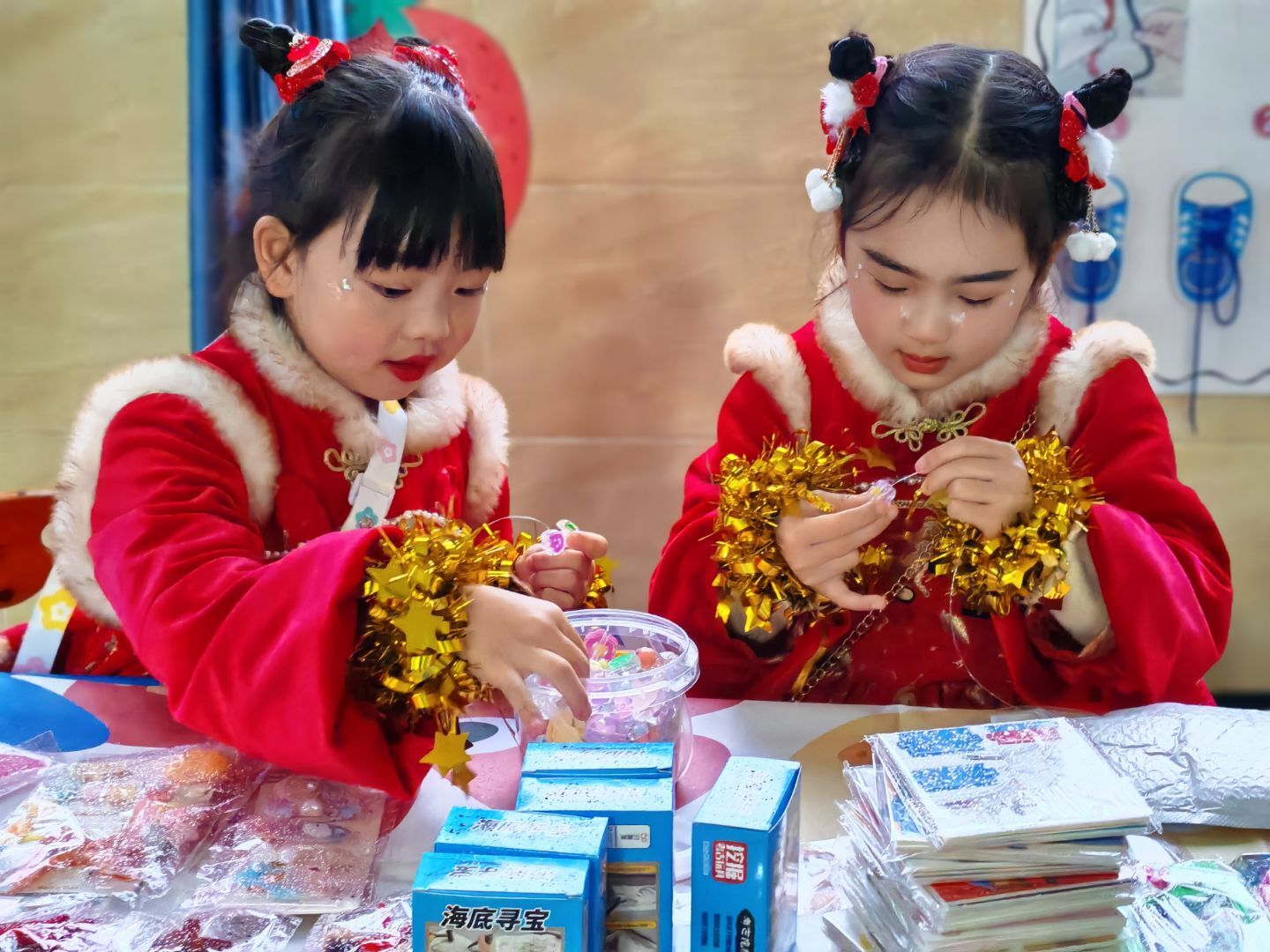 合江县先滩镇中心幼儿园:亲子集市里的“成长课堂”