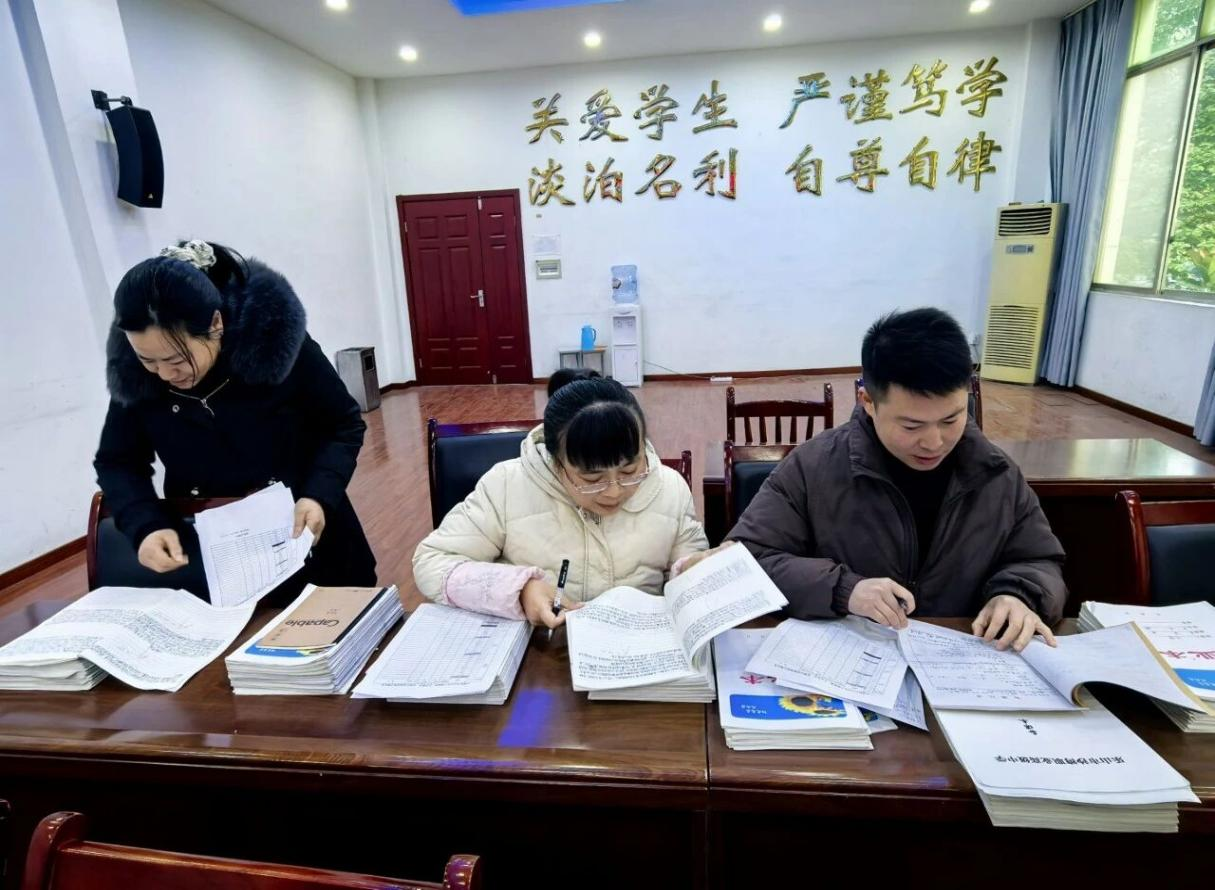 乐山市沙湾职中开展教学视导检查活动