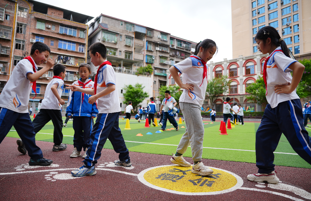通江县实验小学:用红色资源点亮课间15分钟