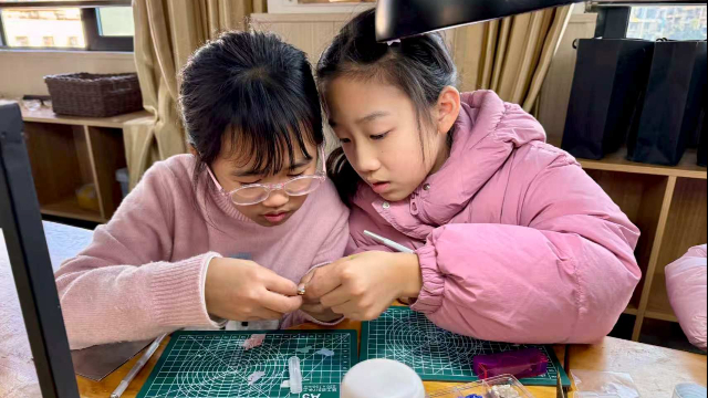 非遗进校、美育生花，成都市石笋街小学校一品天下分校用非遗打开学生探索美、感受美、创造美的窗口