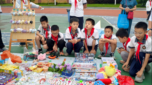 内江市第四小学校:劳艺集市开市