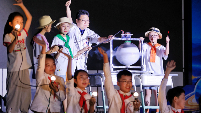 科技筑梦启未来,都江堰市第十六届中小学生科技创新实践活动启动