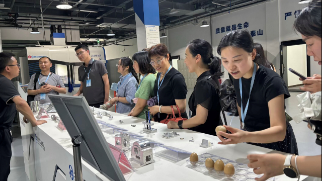 对标职教新赛道,绵阳市龚春燕名师工作室赴成都本科院校开展专题研学交流