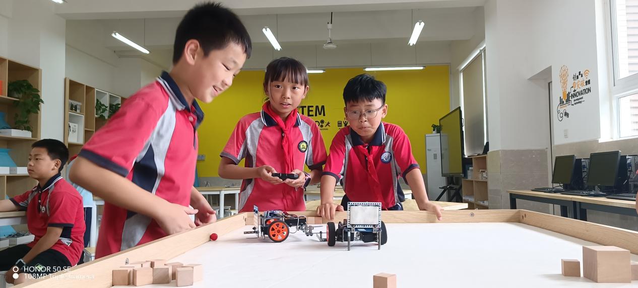 隆昌市宝峰小学:科创教育从无到有,让师生看到无限可能