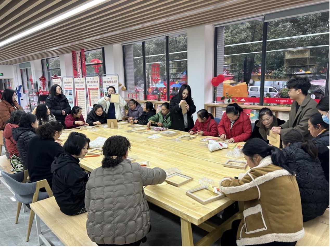 西南财经大学天府学院：校社共建“美好社区家空间”