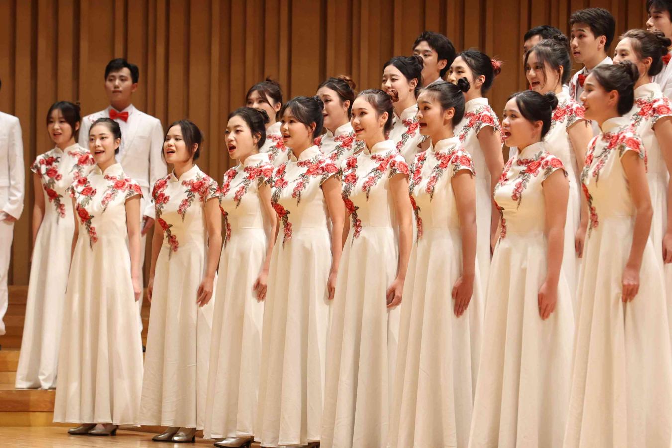 川北医学院杏林学生合唱团：“我们唱的是自己的未来”