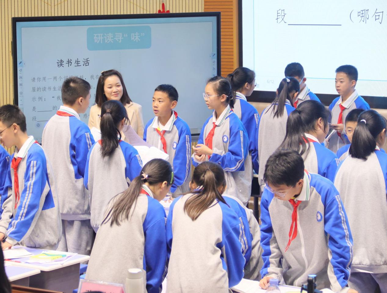 自贡市沿滩区龙湖中学开展“慧读教育”课题推广活动
