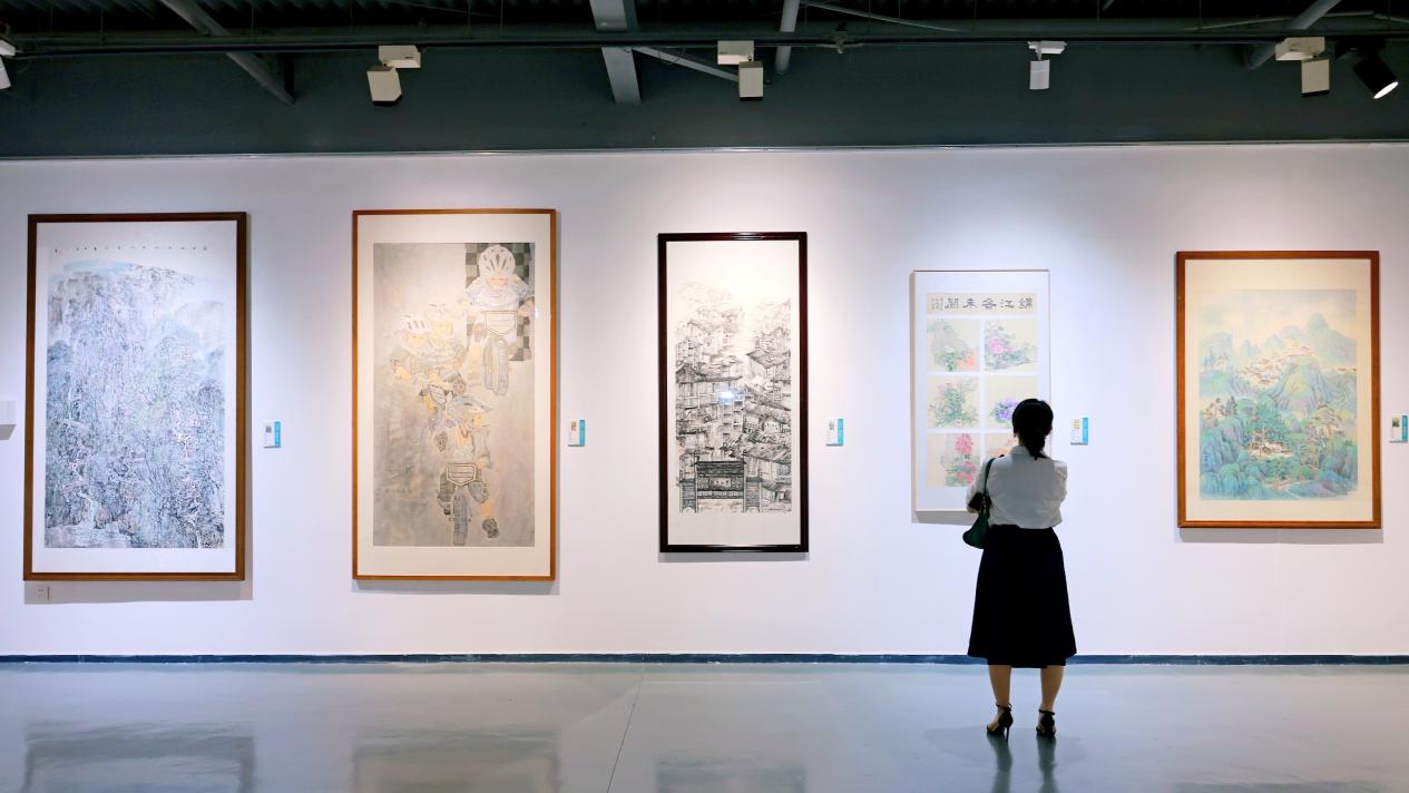 第四届成都市教师美术书法篆刻作品展暨成德教师艺术作品展开幕