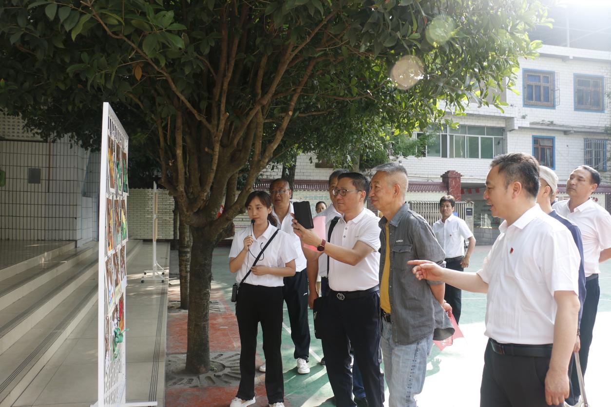 聚焦课堂教学提质增效,四川省乡村学校振兴联盟在内江开展巡导活动