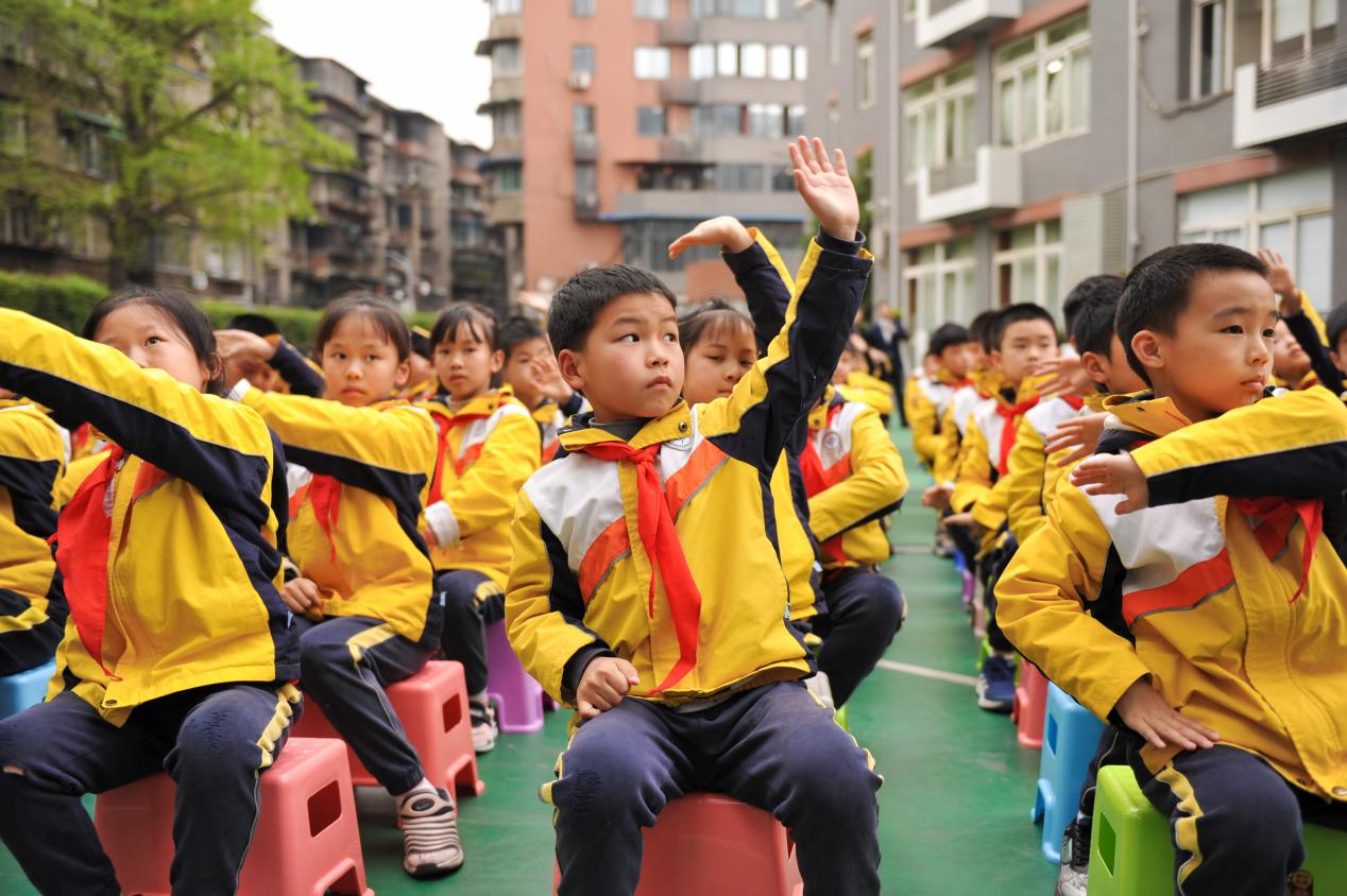 川渝近视防控宣传教育月主题活动在成都市胜西小学举行