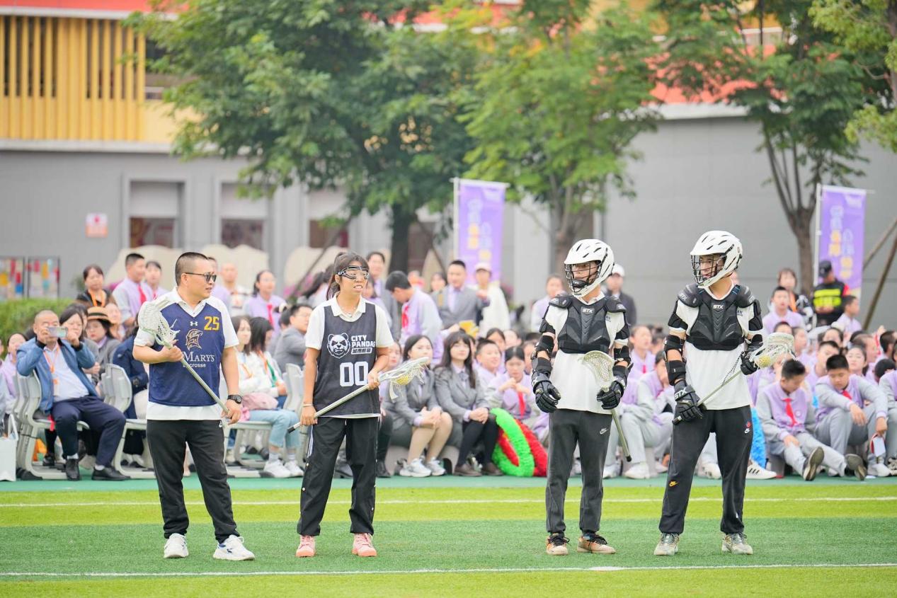 围绕“迎世运”主题,四川省双流棠湖中学怡心实验学校开展综合运动会暨美食节活动