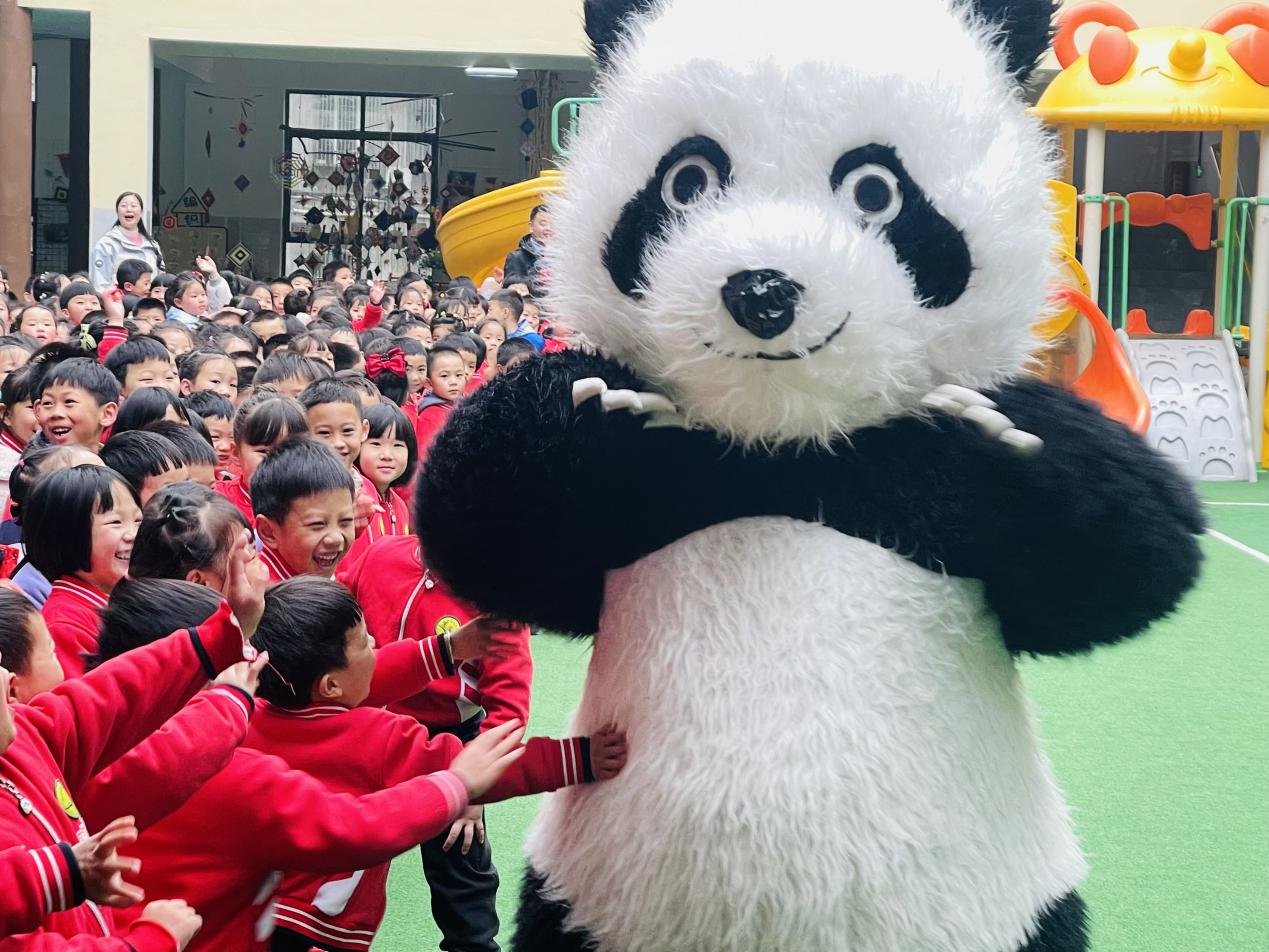开学“纳福”,长宁县幼儿园开展中华传统游戏活动