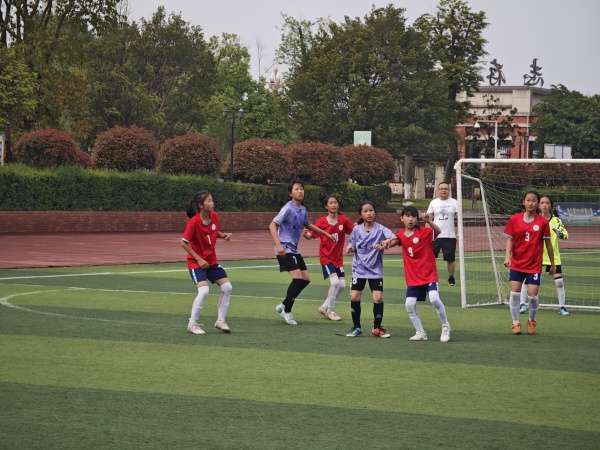  双冠加冕！夹江县英才小学校足球小将获佳绩