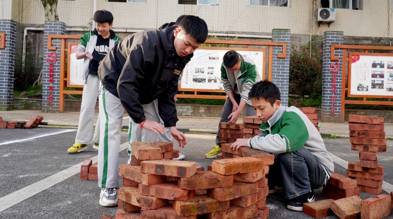 合江县大桥初级中学校:让劳动教育更有“烟火气”