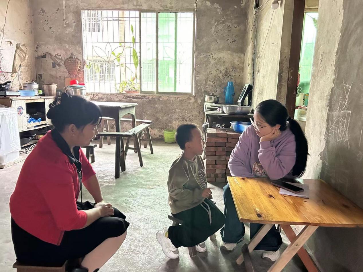 合江县先滩镇中心小学校:办深度教育 做温度教师