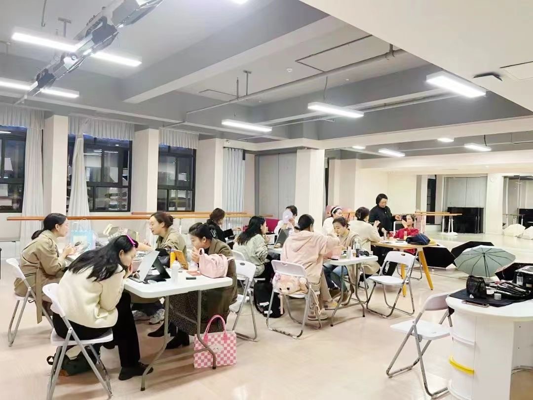 成都市锦江区:推动落实“市民夜校”,引领终身学习新风潮