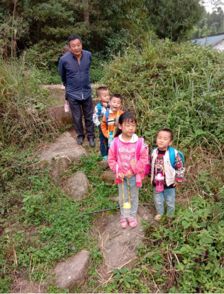 陈廷刚:幸福从教,无怨无悔