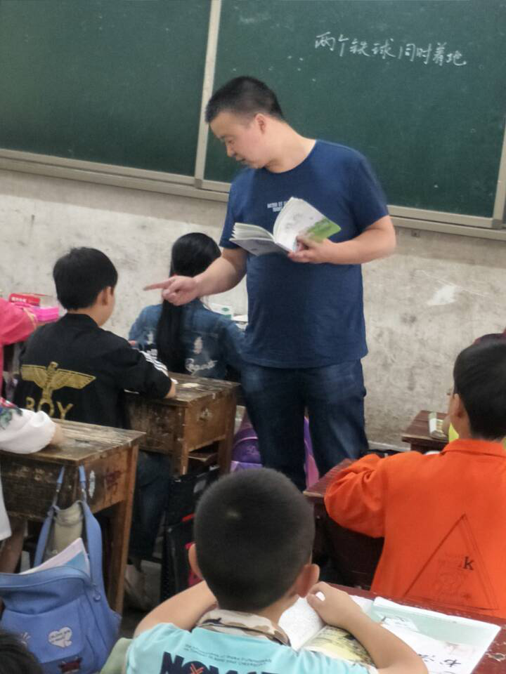 向俊峰:我愿继续当好一颗铺路石