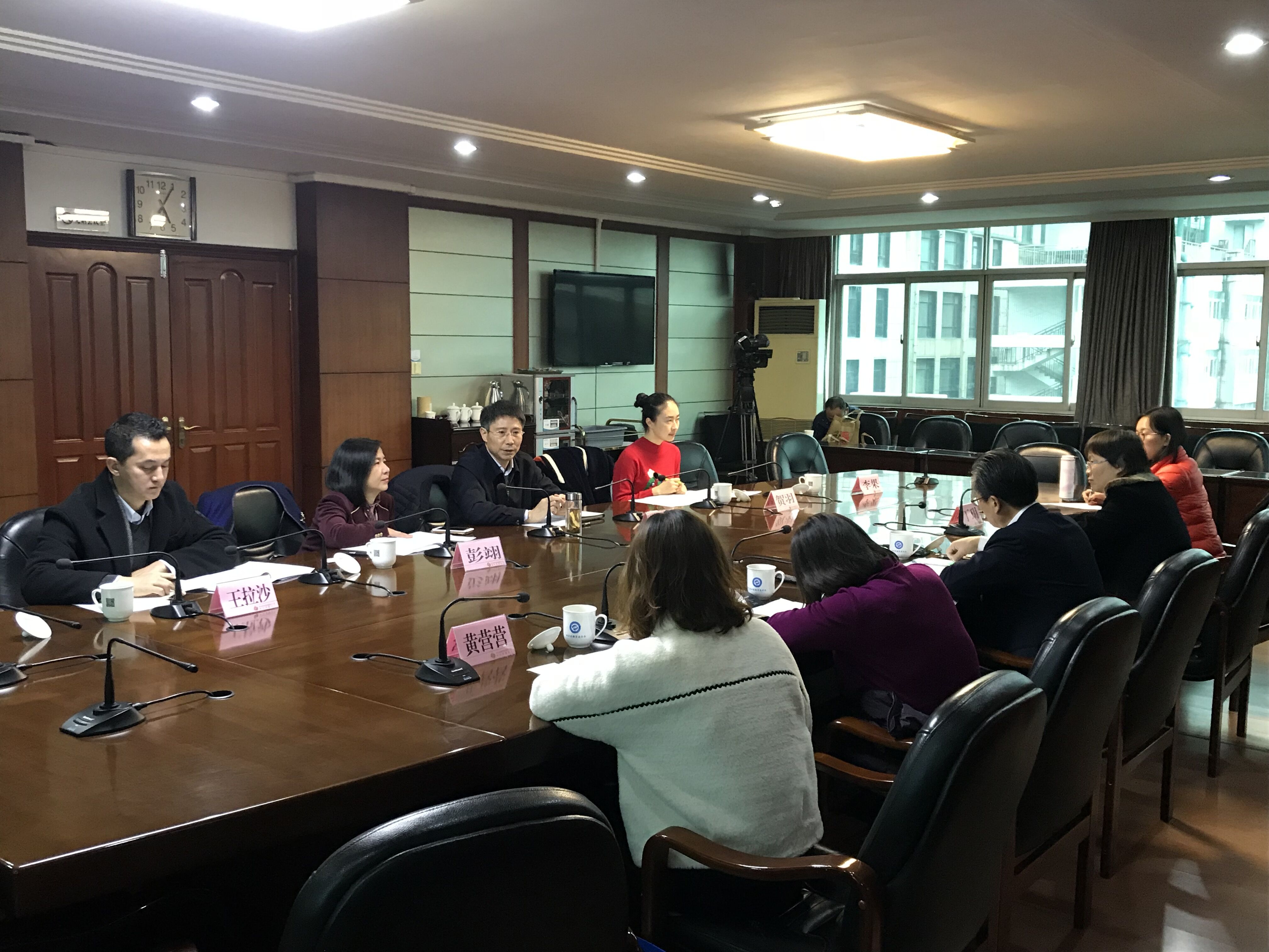 朱世宏会见中国-东盟中心秘书长陈德海一行