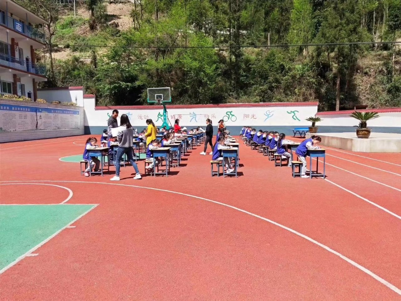 达州 | 曹家小学举行“汉字听写大赛”