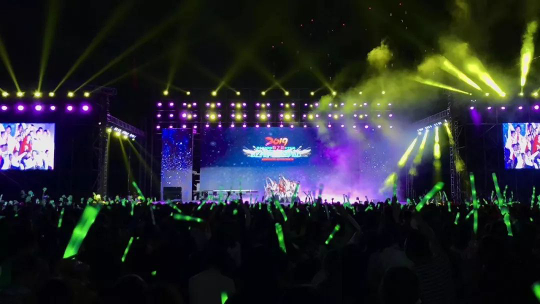 成都七中嘉祥外国语学校举办2019“春之韵”文艺汇演