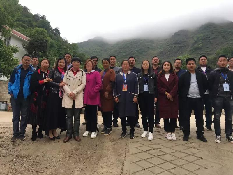 仁寿丨情系彝区，仁寿教体系统在行动