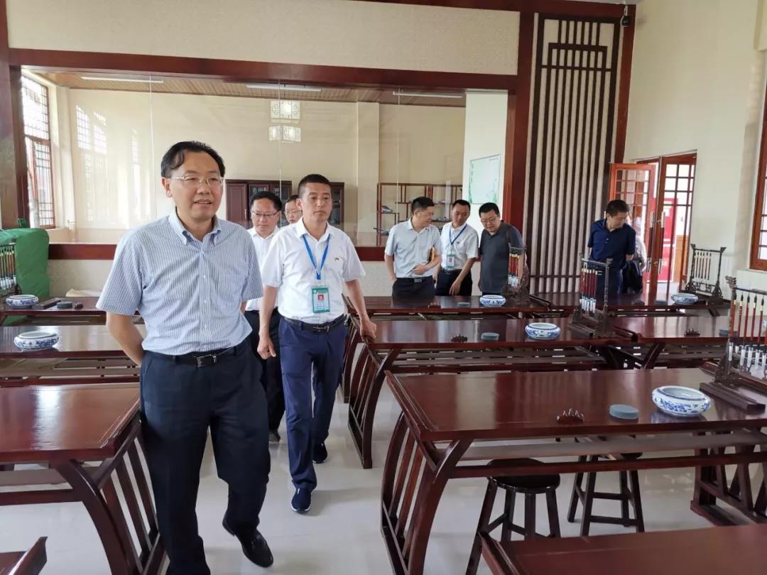 富顺|省教育厅副厅长张澜涛到富顺县调研