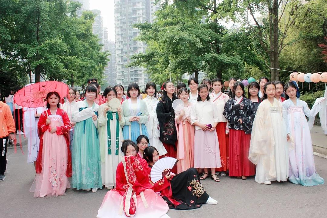 宜宾丨叙州二中华服文化节,约定你!