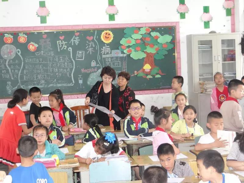 德阳|支教导学、结对帮扶,“银龄助教”提升农村教学质量见成效