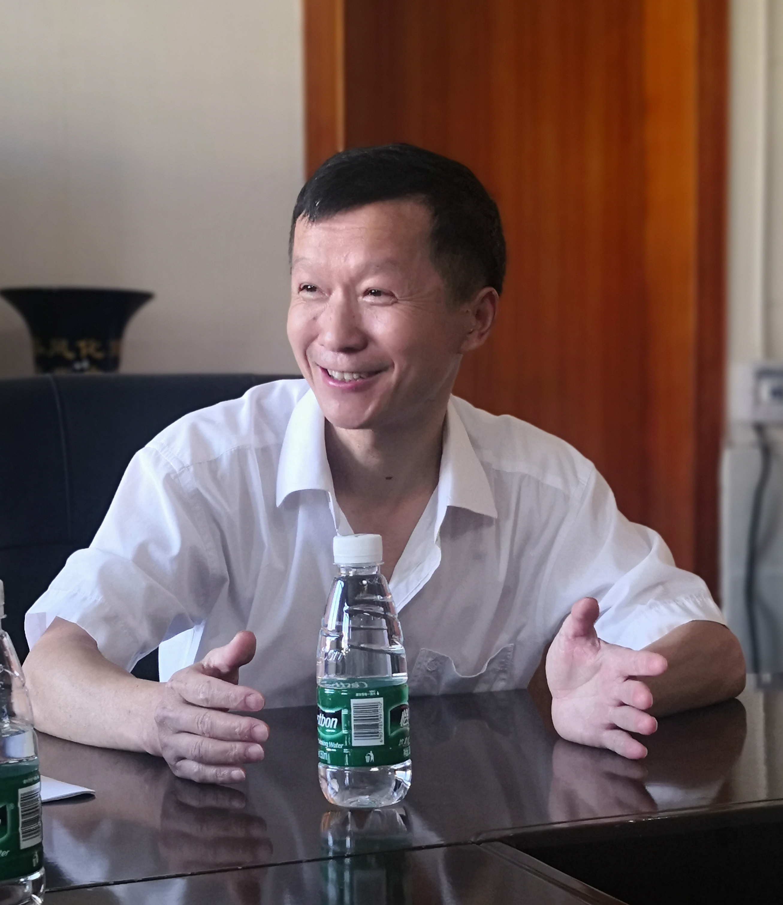 最美教师 荣耀四川 | 陈万明:高考不考的学科,被他教出了特色