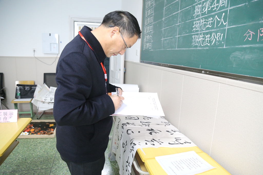 书画评选现场.JPG